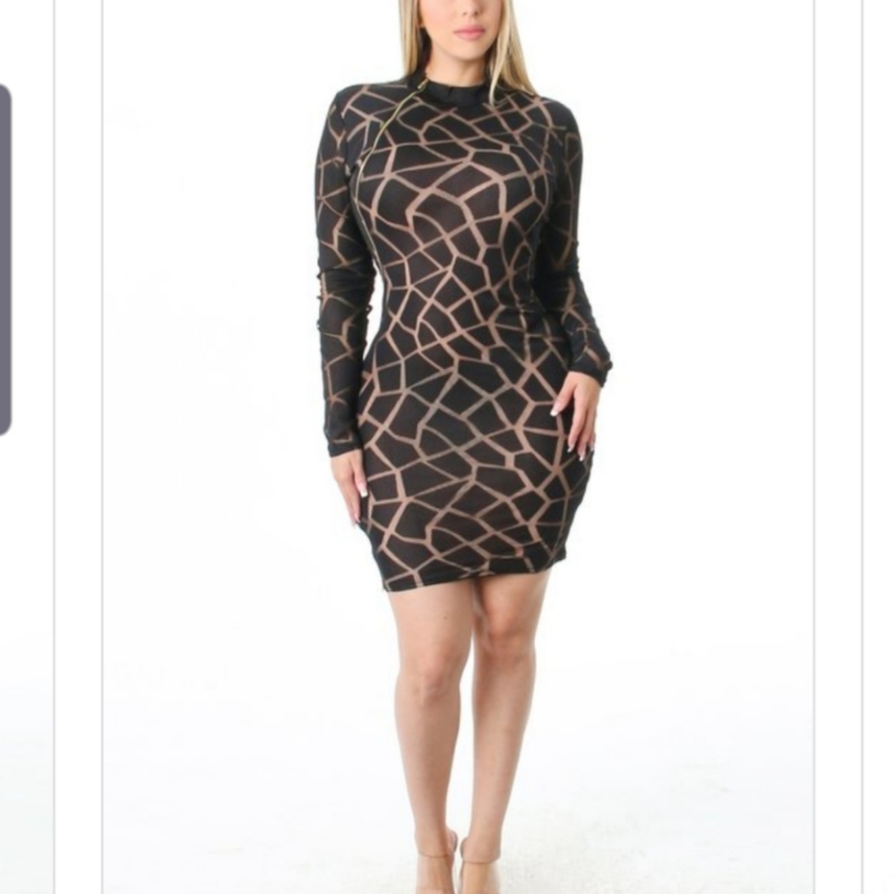 BEAUTIFUL UNIQUE PRINT DRESS